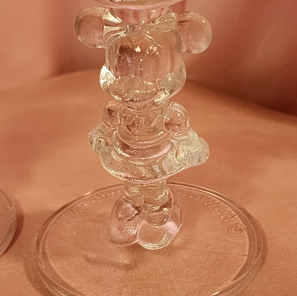 Walt Disney Vintage Minnie Mouse Wine Glasses - a set of 2. - Picture 3 of 5